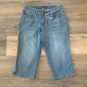 Lee Modern Series Curvy Fit sz 8 Capris/Skimmers